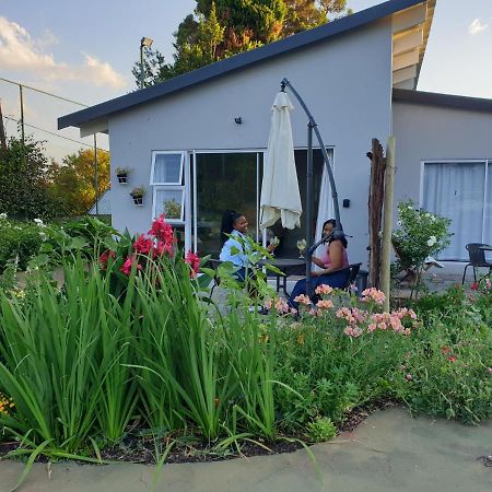 Pine Park Garden Cottages Johannesburg Exteriör bild